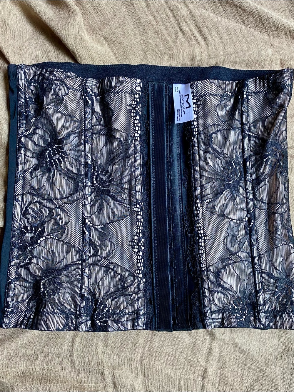 Maidenform Black Floral Lace Boned Corset